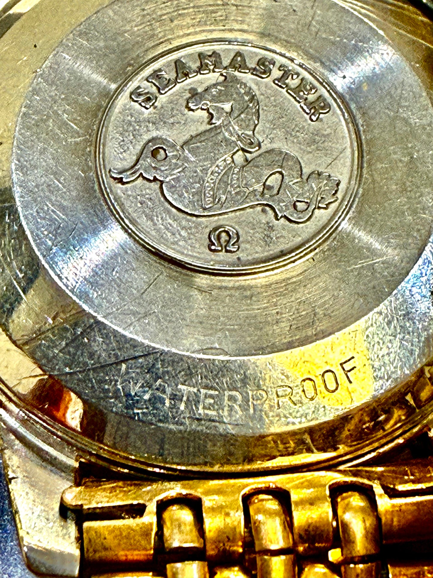 Vintage Omega Seamaster Calendar – Automatic | Gold Tone | Water-Resistant