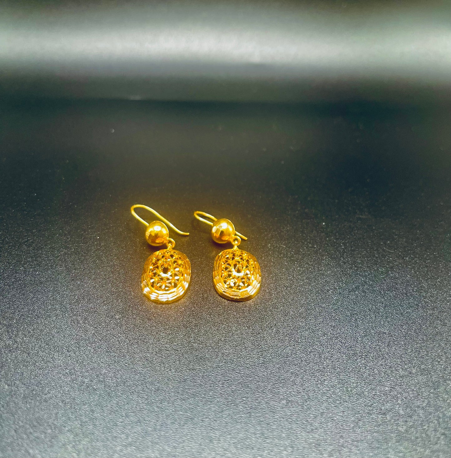 22K Gold Filigree Drop Earrings – 6 Grams | Elegant Handmade Design