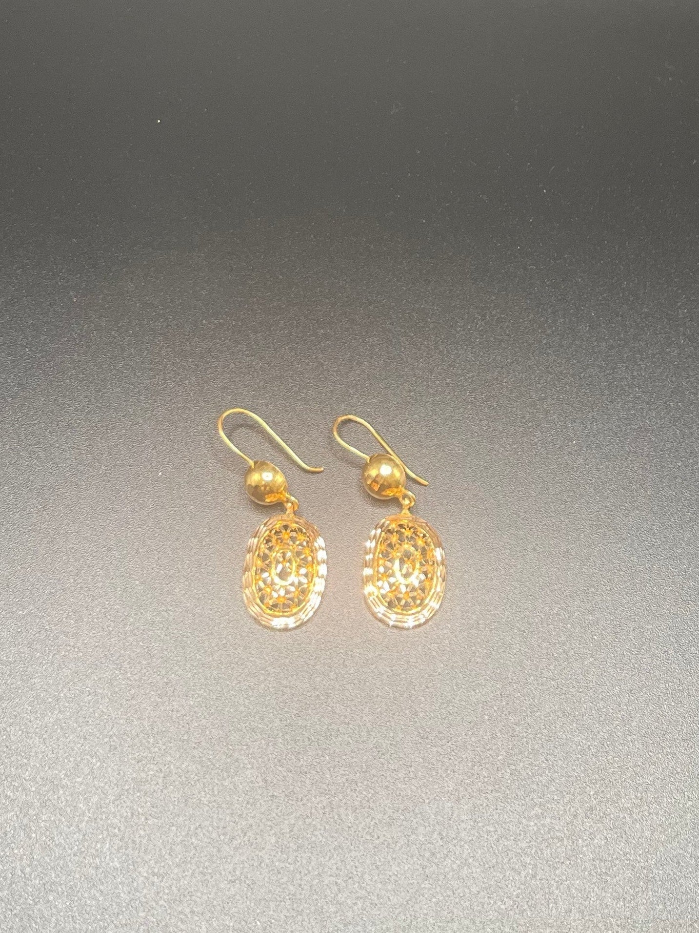22K Gold Filigree Drop Earrings – 6 Grams | Elegant Handmade Design