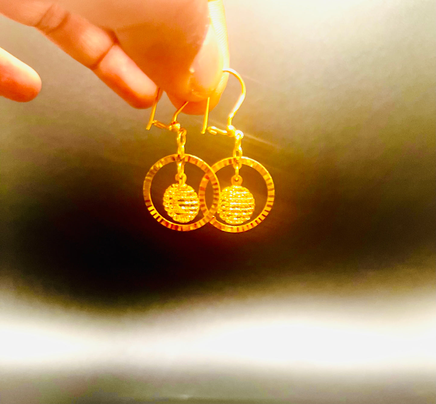 22K Yellow Gold Shining Circle Earrings – Lightweight & Elegant
