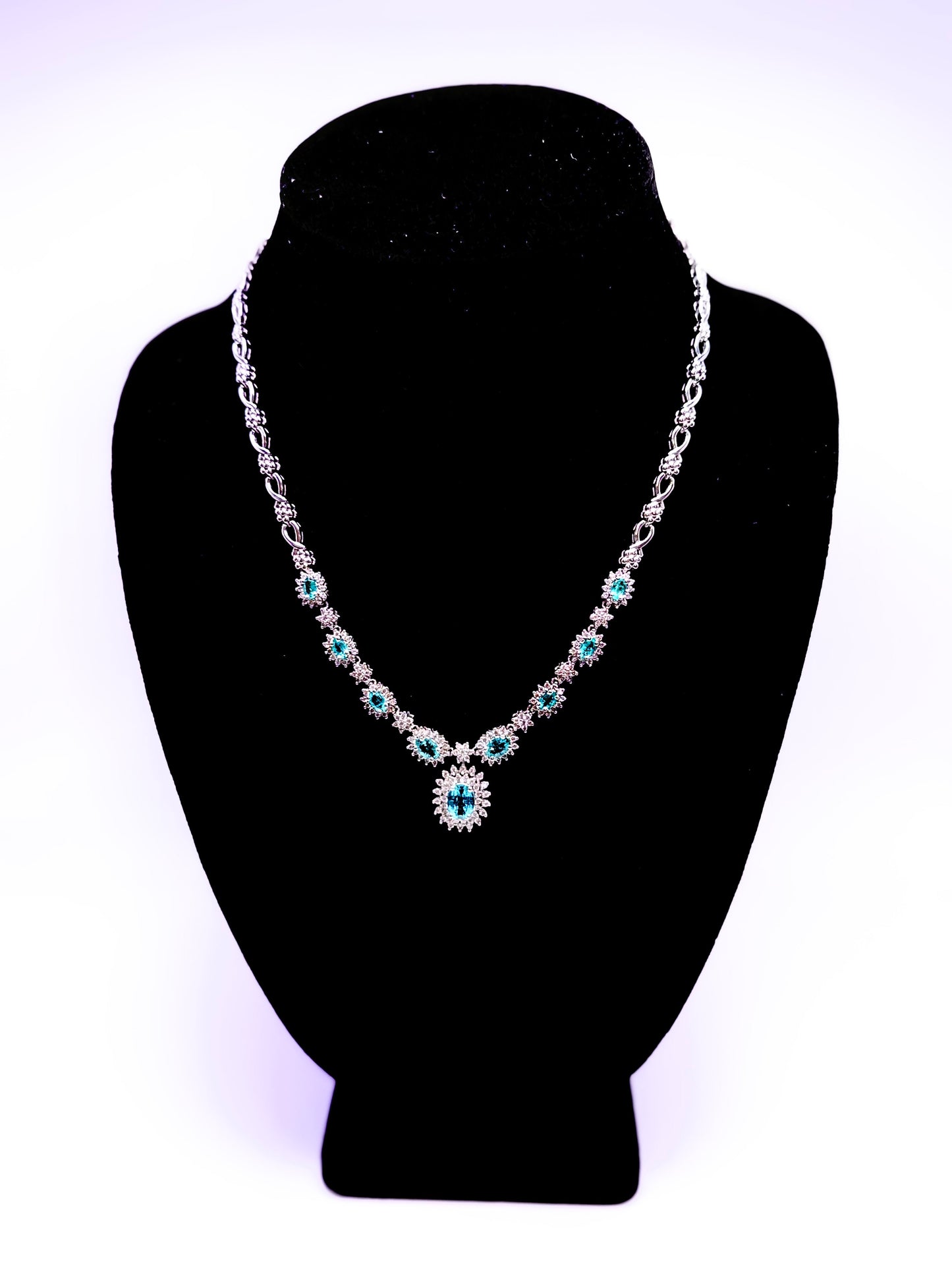 Luxury 14kt Gold Necklace with 4ct Emerald & 4ct Diamond – 17" | 30.3g