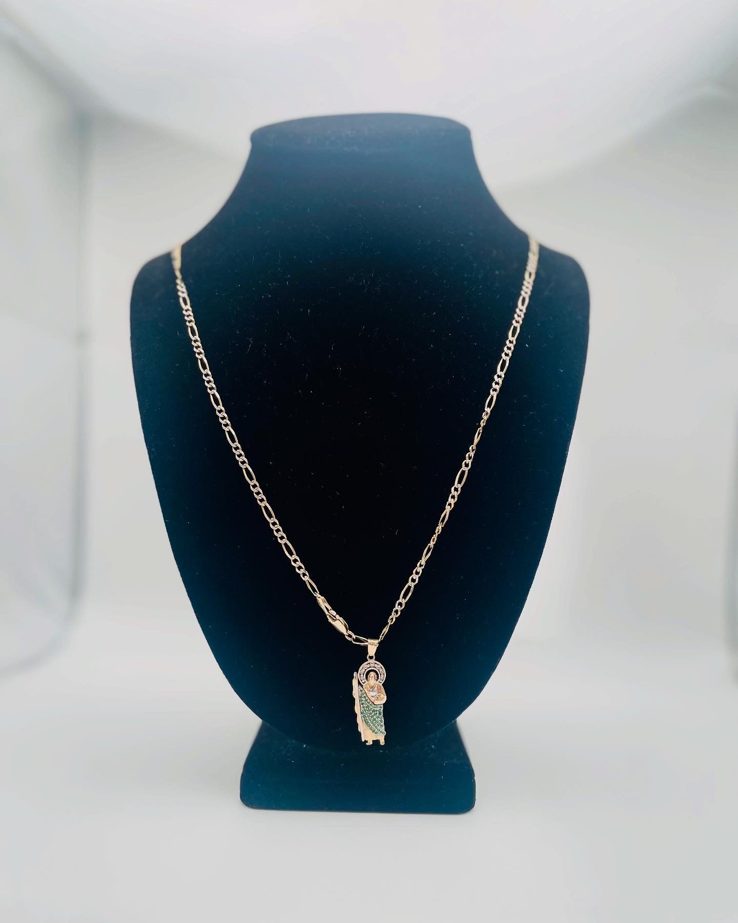 Elegance Redefined: Necklaces Collection