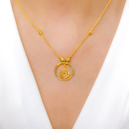 Elegant 22K Yellow Gold Shining Circle Necklace – 6.5g